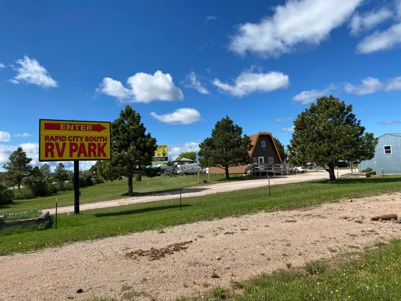 12 mejores campamentos y parques de casas rodantes en Rapid City, Dakota del Sur