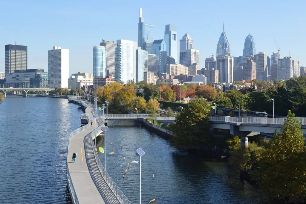 17 caminatas absolutamente hermosas cerca de Filadelfia para todos los niveles