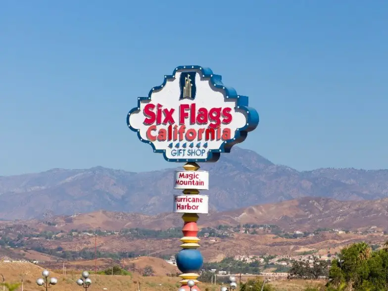 8 mejores parques de diversiones en California