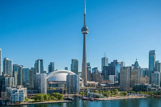 Atención médica en Canadá para turistas: información y consejos esenciales