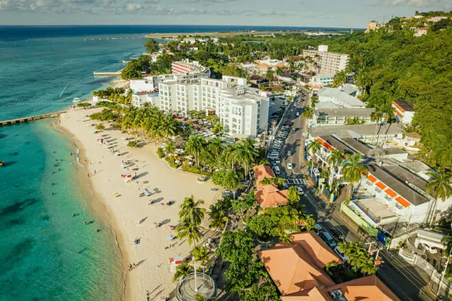 Atención médica en Jamaica para turistas: información y consejos esenciales