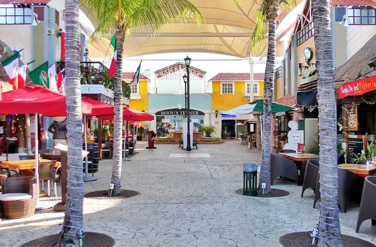 Compras en Cancún: Los 11 Mejores Centros Comerciales y Centros Comerciales