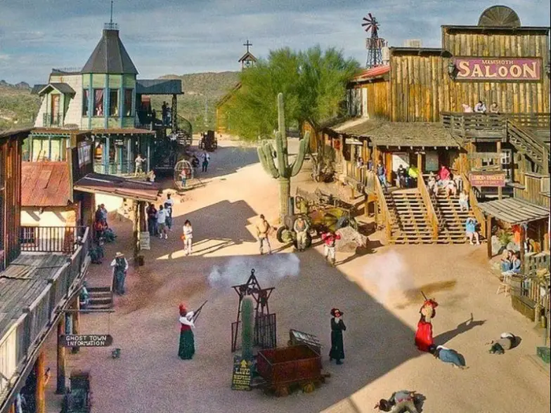 Descubriendo el pueblo fantasma de Goldfield, Apache Junction, Arizona