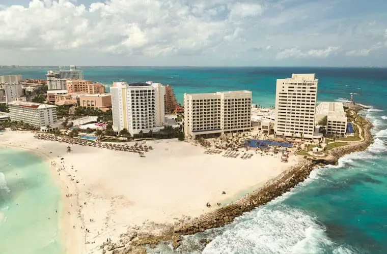 Vistas a la playa y al mar en Hyatt Ziva