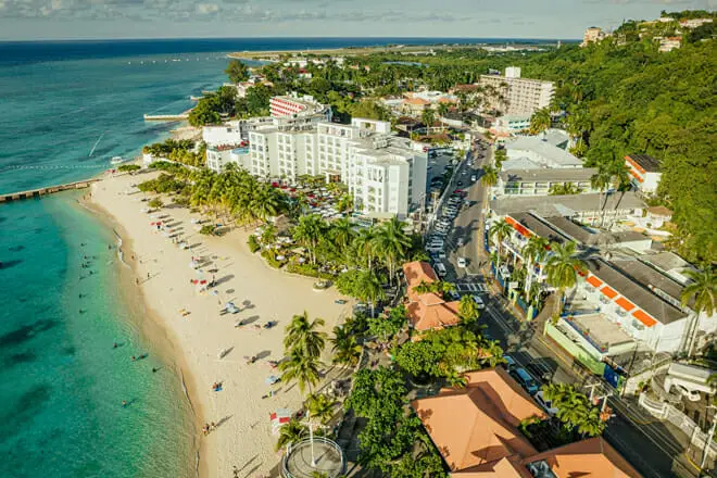 ¿Es Jamaica segura? Una guía amigable para viajeros