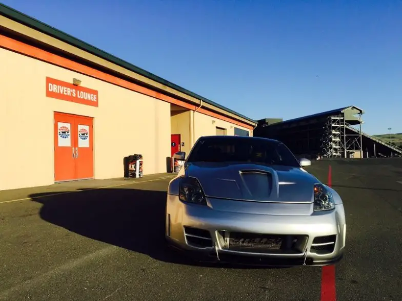 Centro de conducción de alto rendimiento Simraceway