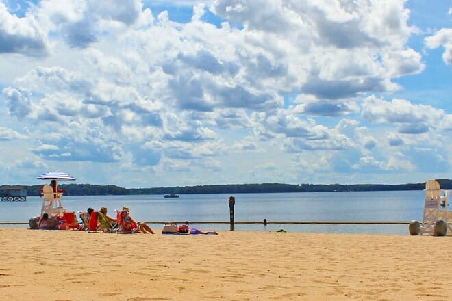 Las 15 mejores playas cerca de Charlotte, NC: los lugares más cercanos a la playa del lago y el océano