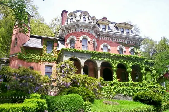 Las 25 mejores cosas para hacer en el área de las montañas Pocono: ¡las mejores actividades y lugares para ir!