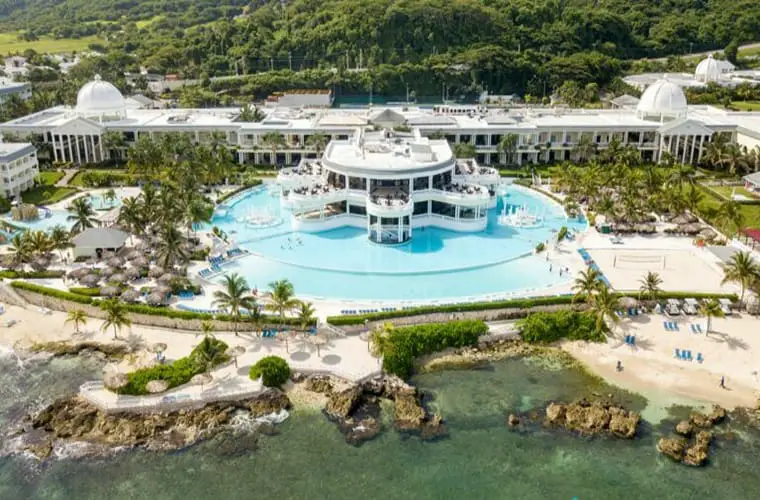 Los 11 mejores resorts familiares en Montego Bay: ¡que les encantan a todas las edades!
