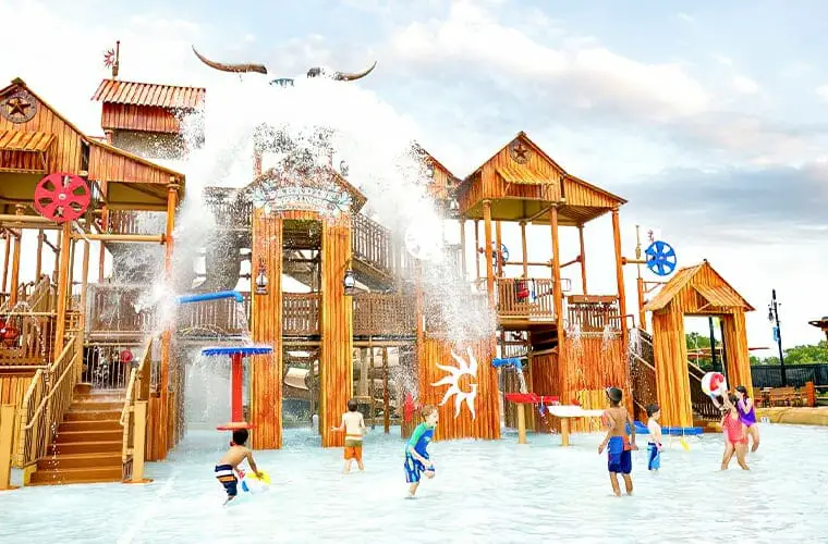 ¡Los 7 mejores resorts familiares cerca de Dallas, TX que a todas las edades les encantan!