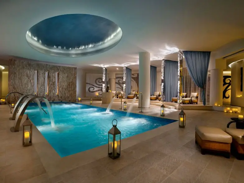 Los 8 mejores resorts todo incluido con casinos en el Caribe