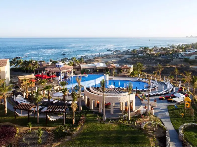 Los 8 mejores resorts y hoteles en Cabo para familias