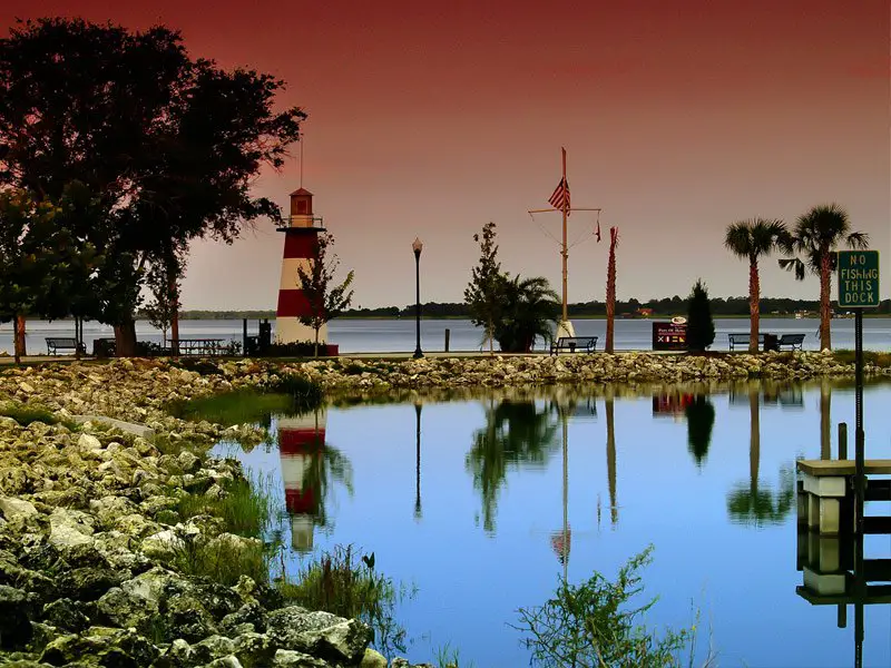 Mount Dora, Florida, es la pequeña ciudad encantadora que necesita en su lista de deseos