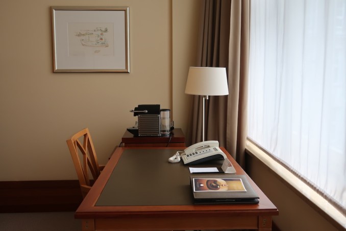 PARK HYATT HAMBURGO: HABITACIÓN DELUXE