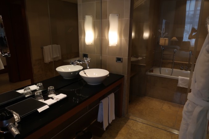 PARK HYATT HAMBURGO: HABITACIÓN DELUXE
