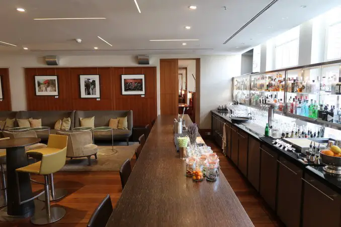 PARK HYATT HAMBURGO: BARRA DE MANZANAS