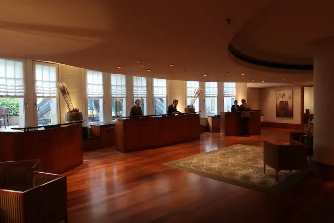 PARK HYATT HAMBURGO: VESTÍBULO