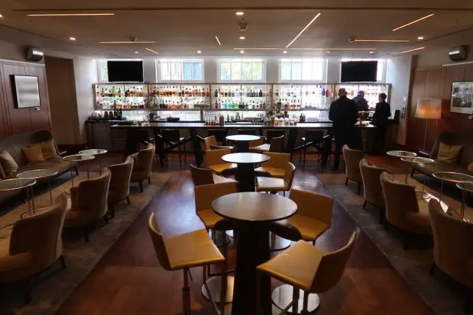 PARK HYATT HAMBURGO: BARRA DE MANZANAS