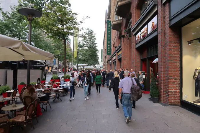 PARK HYATT HAMBURGO: EXTERIOR