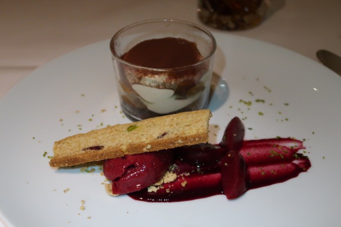 PARK HYATT HAMBURGO: CENA EN EL RESTAURANTE APPLES