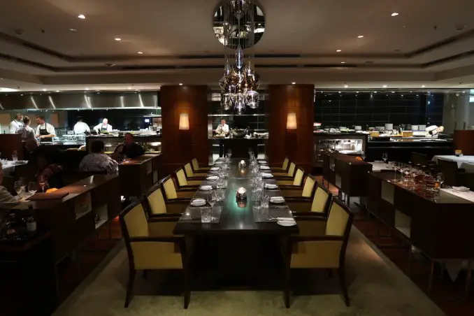 PARK HYATT HAMBURGO: CENA EN EL RESTAURANTE APPLES