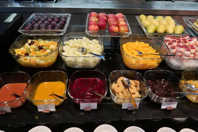 PARK HYATT HAMBURGO: DESAYUNO EN EL RESTAURANTE APPLES