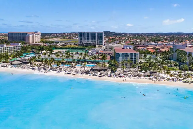 ¿Por qué es famosa Aruba? ¡Descubra las principales atracciones de la isla!