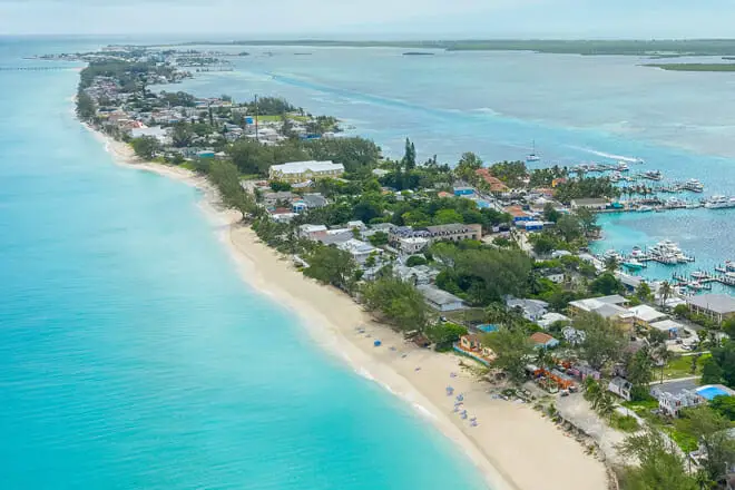 ¿Se puede beber agua del grifo en las Bahamas? Una guía rápida para viajeros