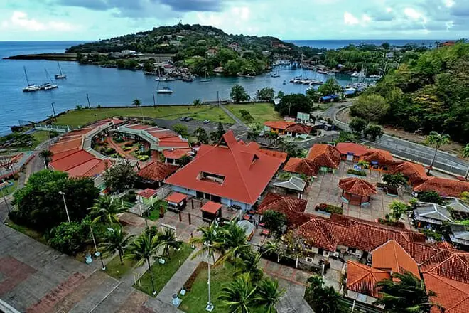 ¿Se pueden utilizar tarjetas de crédito en las Islas Vírgenes de EE. UU.? Una guía rápida para viajeros