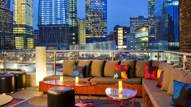 THE LIVING ROOM BAR Y TERRAZA (W NEW YORK DOWNTOWN)