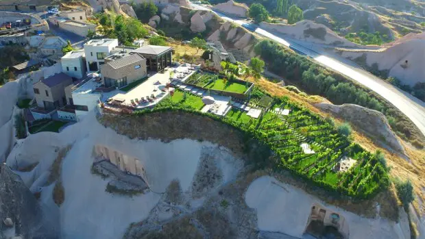 LODGE DE LUJO SOSTENIBLE ARIANA